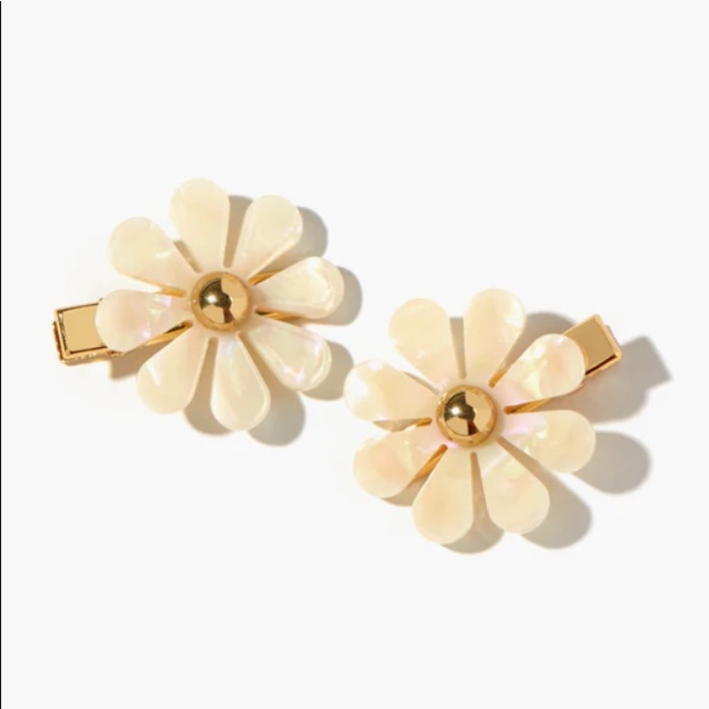Each Flower Barrette Set